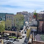 Val\'S Vatican Wall Apartment